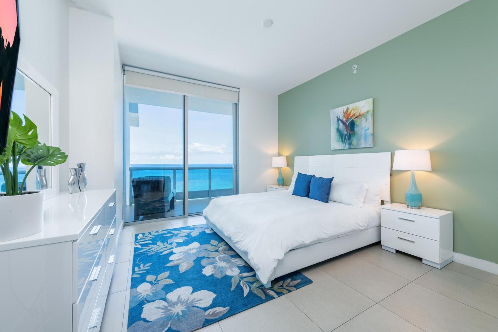 Global Luxury Suites At Monte Carlo 마이애미 비치 객실 사진