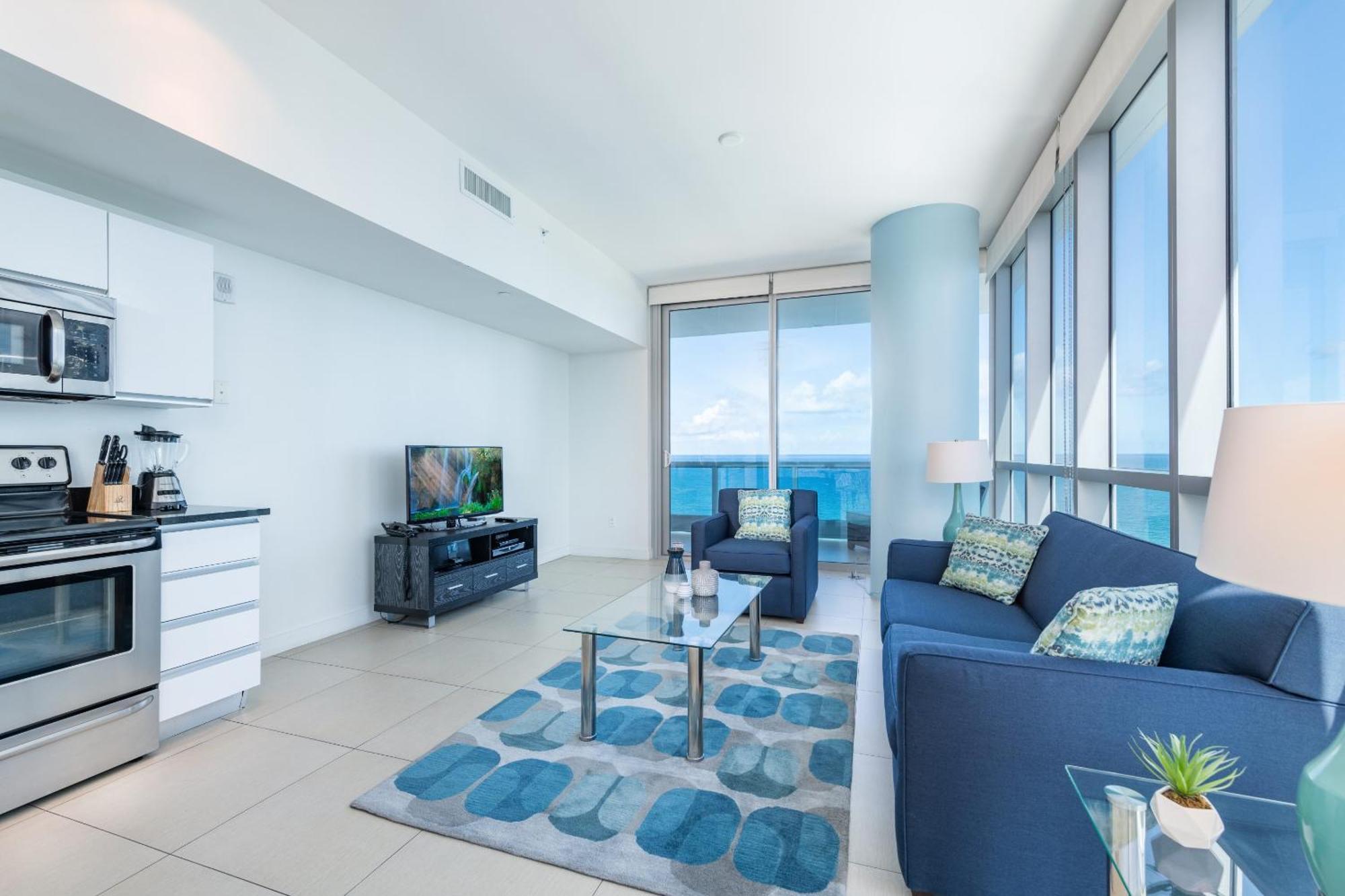 Global Luxury Suites At Monte Carlo 마이애미 비치 객실 사진