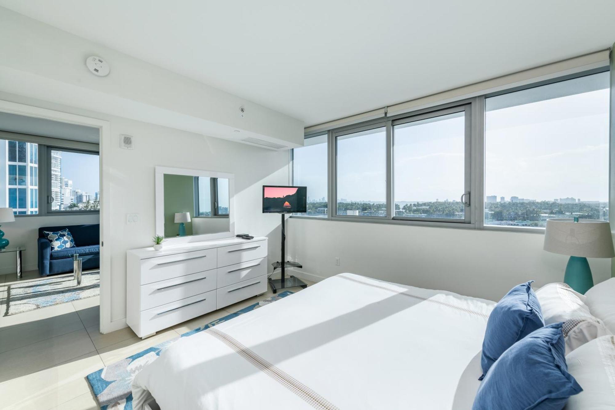 Global Luxury Suites At Monte Carlo 마이애미 비치 객실 사진