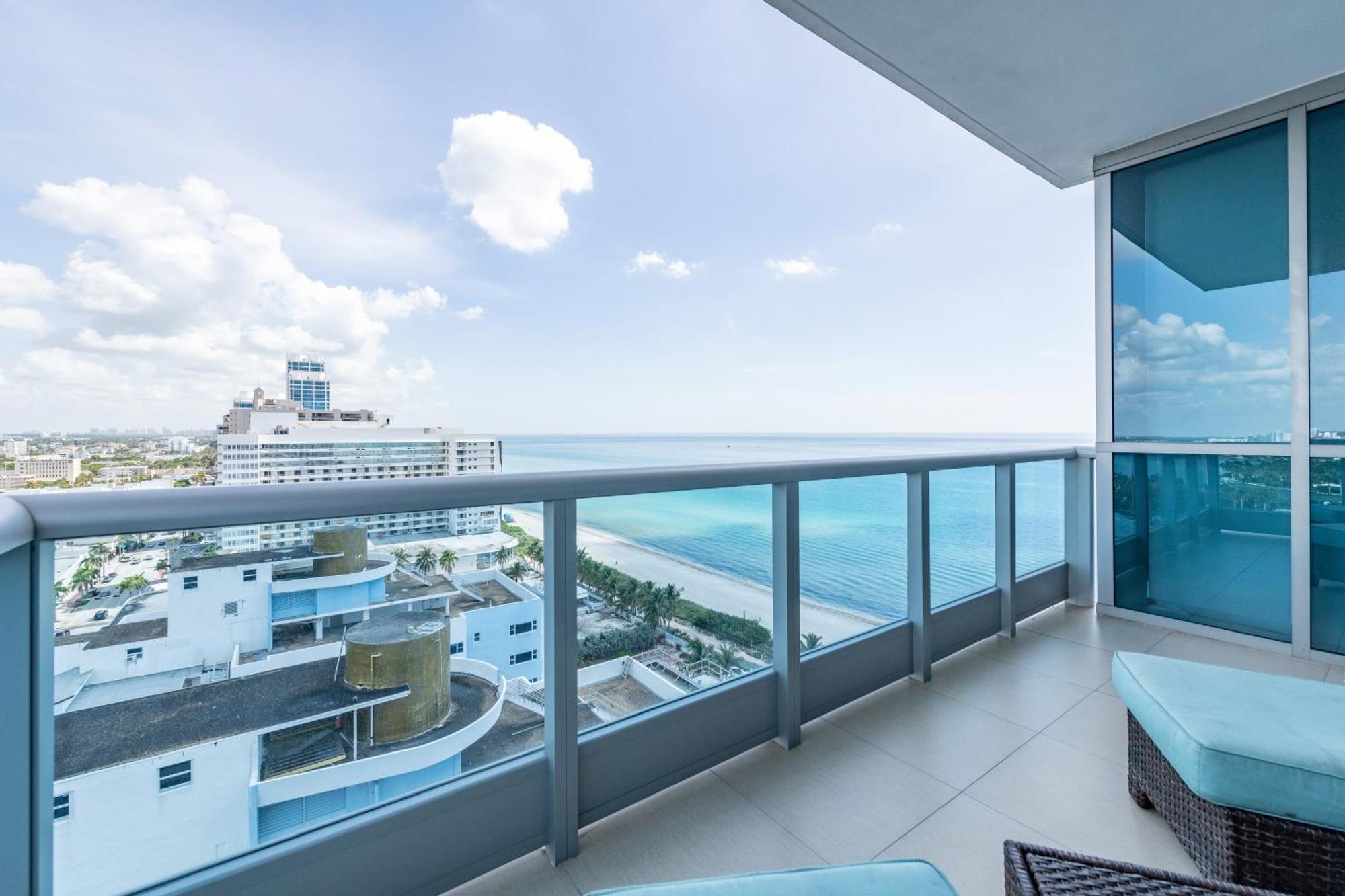Global Luxury Suites At Monte Carlo 마이애미 비치 객실 사진